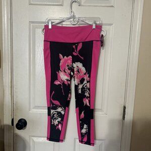 Lularoe Fearless Crop Fitness Athletic Leggings Large Black Pink Rose Print
